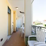 Farnie Lido Altanea Apartament *