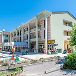 Farnie Lido Altanea
