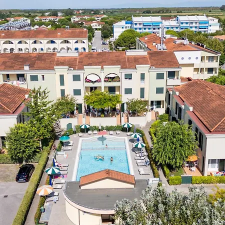 Farnie Lido Altanea Апартаменты Каорле