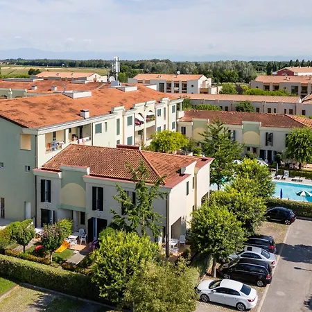 Апартаменты Farnie Lido Altanea