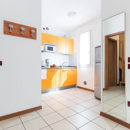 Farnie Lido Altanea Апартаменты *