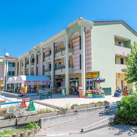 Farnie Lido Altanea