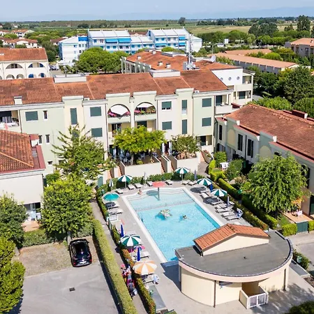 Апартаменты Farnie Lido Altanea