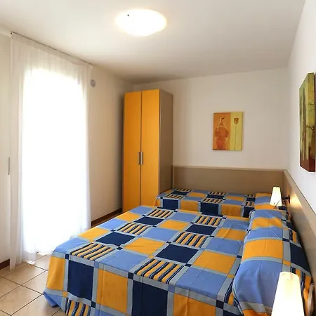 Farnie Lido Altanea Καόρλε