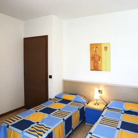 Farnie Lido Altanea Καόρλε