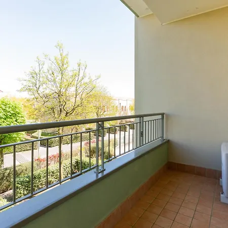 Farnie Lido Altanea 아파트