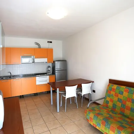 Apartman Farnie Lido Altanea *