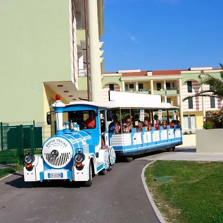 Farnie Lido Altanea Apartment