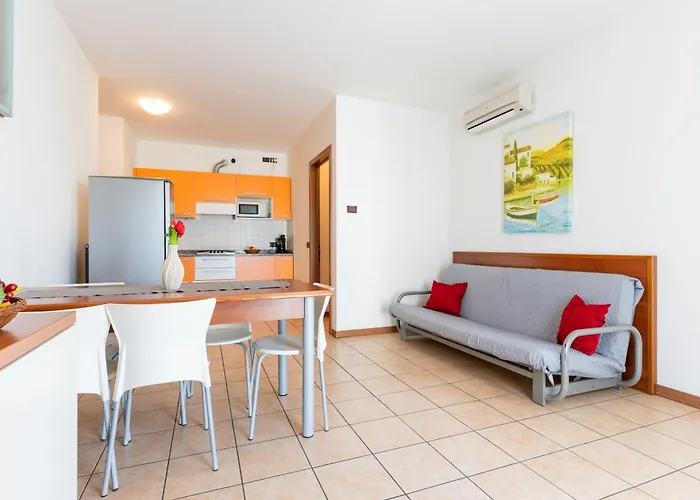 Apartman Farnie Lido Altanea *
