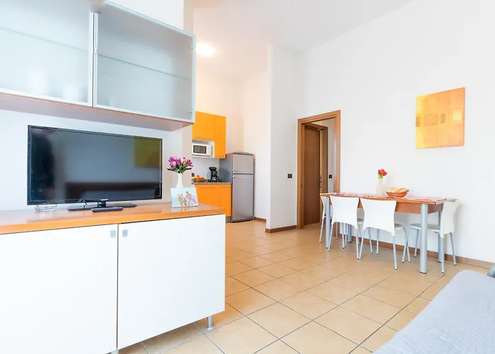 Farnie Lido Altanea Apartman *