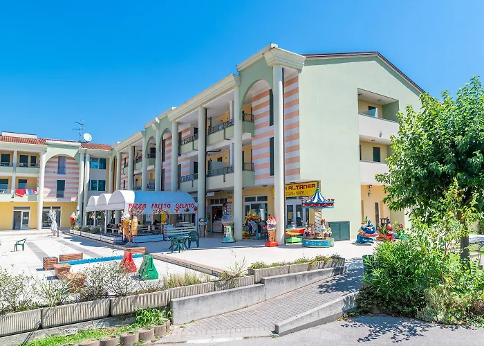 Farnie Lido Altanea