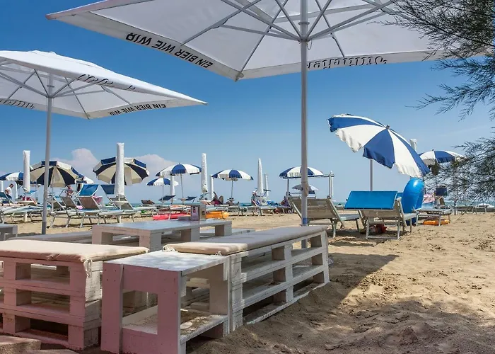 Farnie Lido Altanea